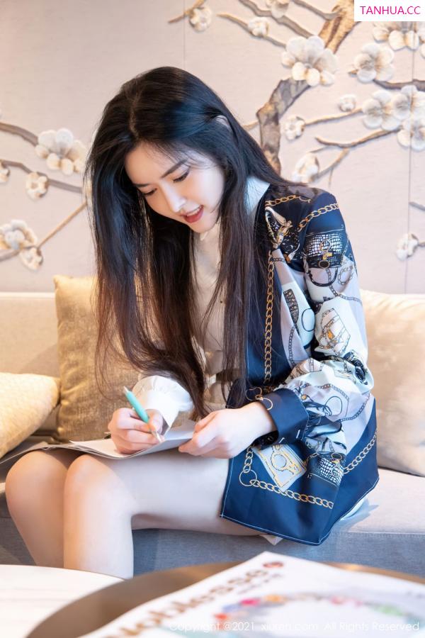 白露小猪  楚楚动人白露小猪 婀娜多姿曼妙身段第11张图片